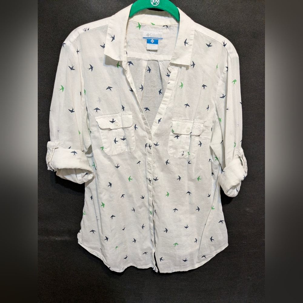 Columbia 100% Cotton Performance button up large